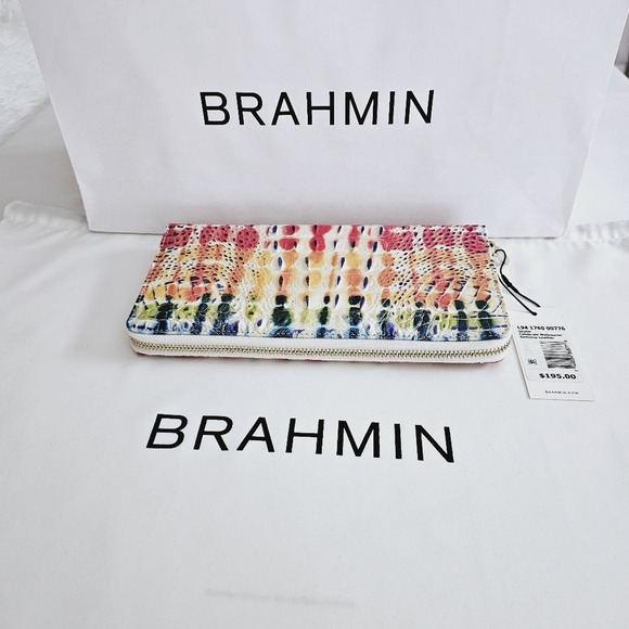 NWT BRAHMIN CELEBRATE MELBOURNE SKYLER CLUTCH ☆HARD TO FIND☆ - Picture 3 of 16